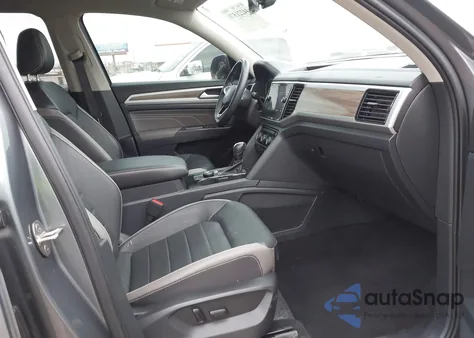 2021 Volkswagen Atlas 3.6L V6 Sel Premium from USA, damaged, VIN 1V2TR2CA3MC587851